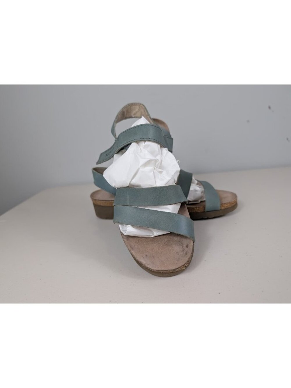 Naot Women's Kayla green leather sandals size 8